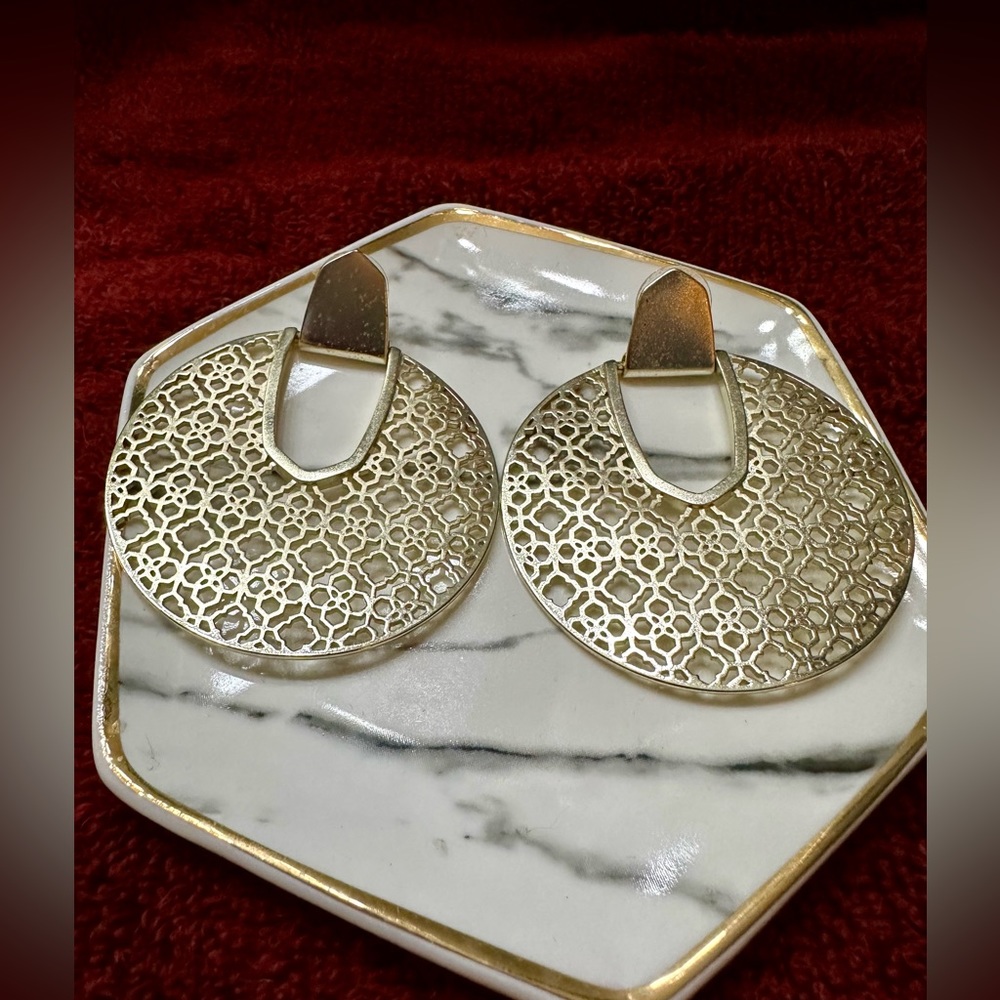Kendra Scott Diane Drop Earrings in Gold Filigree